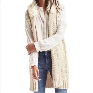 GAP Knit / Sherpa Vest